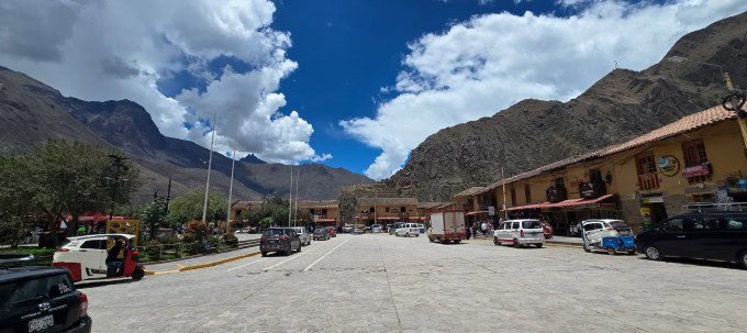 Living Inca streets and canals in Ollantaytambo town