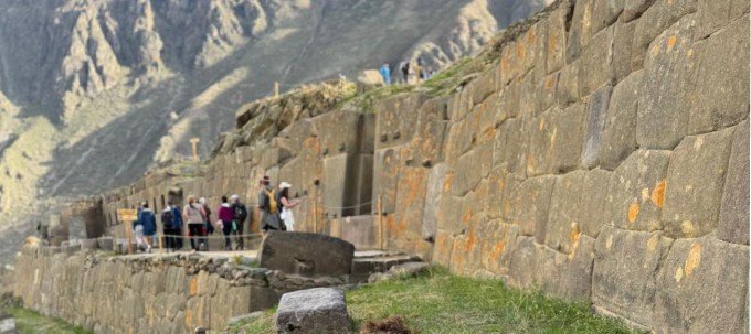 A general view of the Temple of the Ten Windows in the archaeological center of Ollantaytambo.