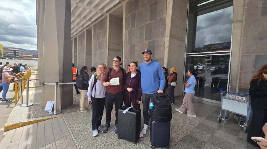 travelers arriving cusco airport vs resting sacred valley